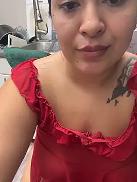 latina_curvy22's Live XXX Chat