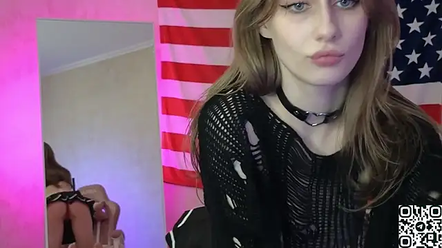 cyyberwhore élő XXX-chatje