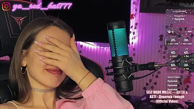 Živý XXX chat -RED_HAT-