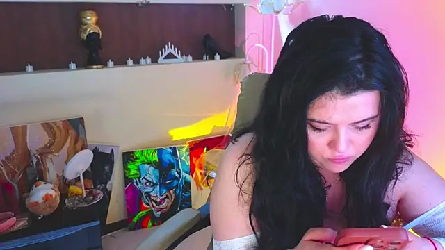 Malika_uAngel élő XXX-chatje