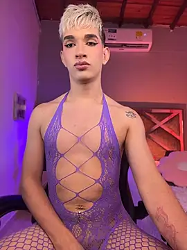 Pokazy przed kamerką – Cherry_zayden_