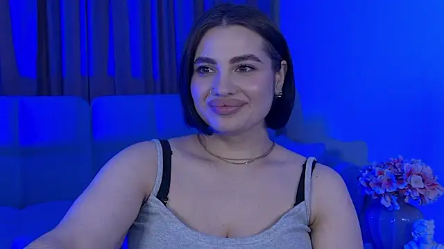 AdrianaToress Adlı Modelin Canlı XXX Sohbeti