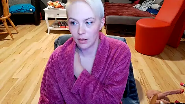 ZuckerMausi17 Adlı Modelin Canlı XXX Sohbeti