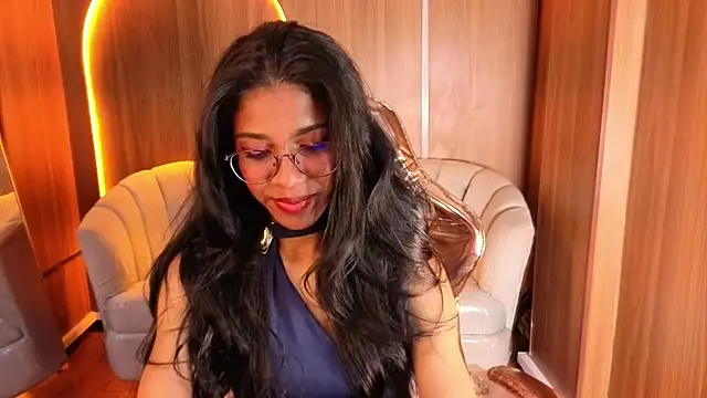 Alina_b_のライブXXXチャット