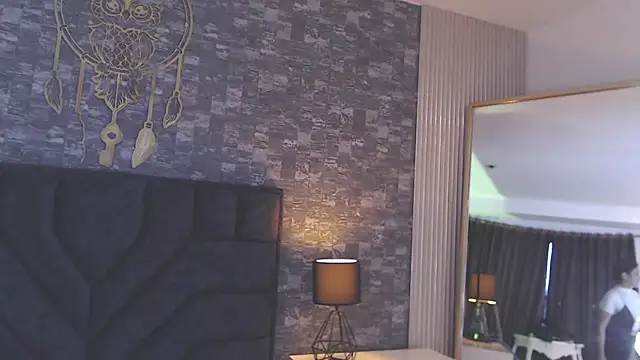 emy_fg Adlı Modelin Canlı XXX Sohbeti