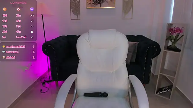 Melina_Rouge Chat XXX in diretta