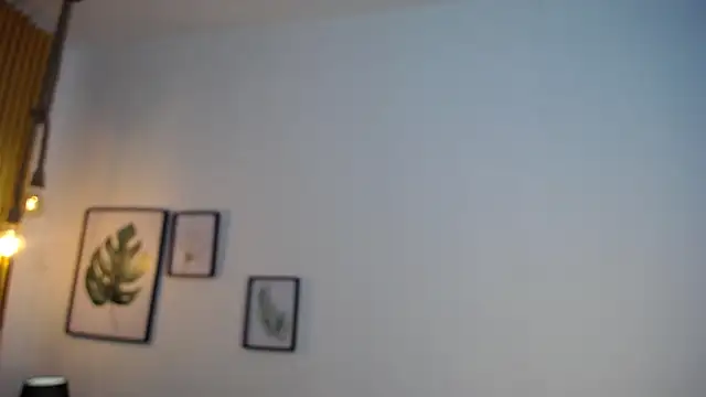 mathews_04 Live XXX Chat