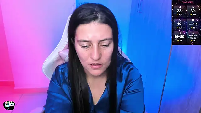 Saskyaa Chat XXX live