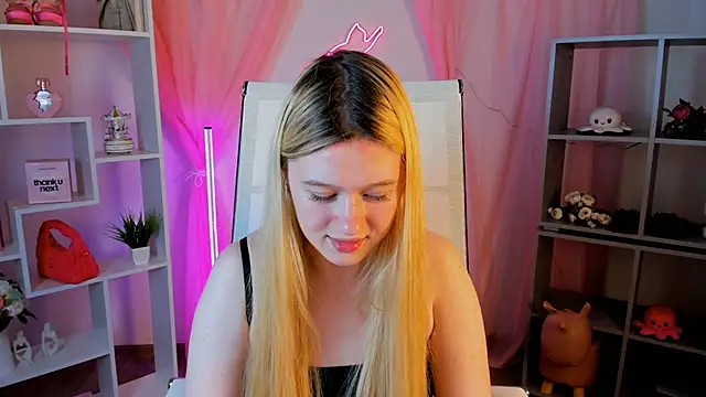 XXX chat uživo modela CelestineMauriac