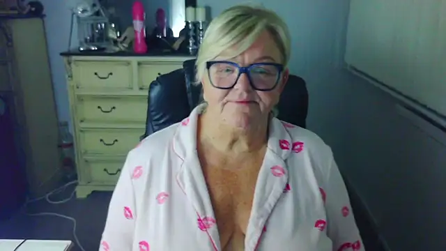 BridgetBlueEyes Chat XXX live