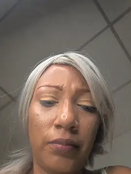 Chatroom XXX en direct de Amaliu_