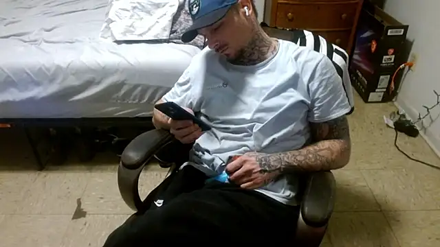 Pokazy przed kamerką – DADDY_KANE8---