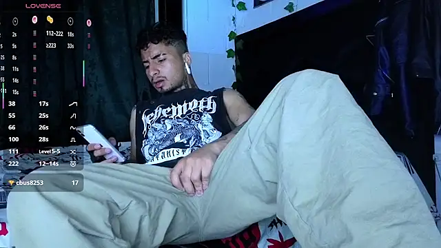 Онлайн чат XXX JuanCamiilo_66