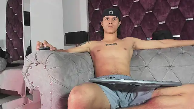 عرض كام TonyBenedetti