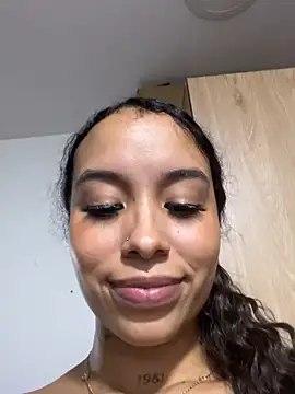 Živý XXX chat MarieLeon
