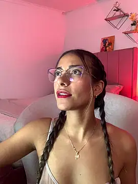 Živý XXX chat elegant__rouse