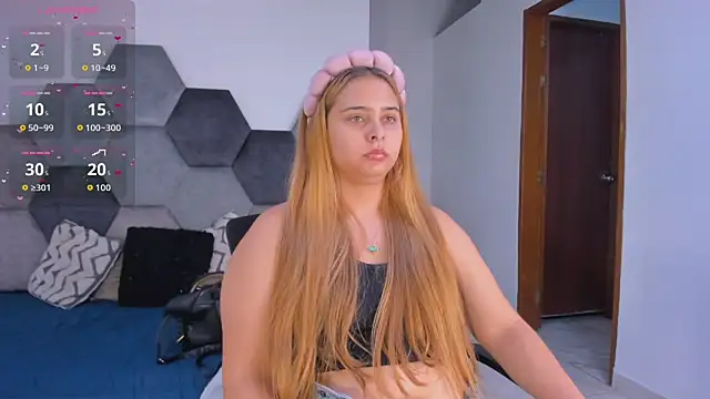 MikaelaStone's Live XXX Chat