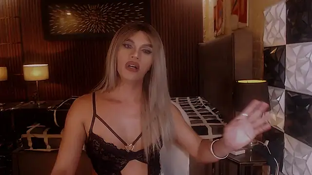 ElegantKellyTS Pertunjukan Webcam