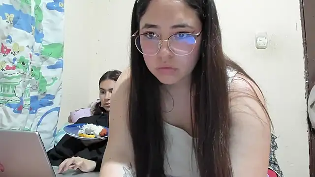 SOFFIA_4 élő XXX-chatje