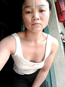 Chat XXX en directo de Tieuvy122