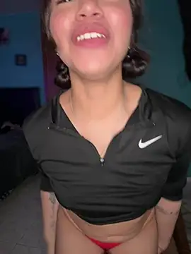 CocoaGigiMuse's Live XXX Chat