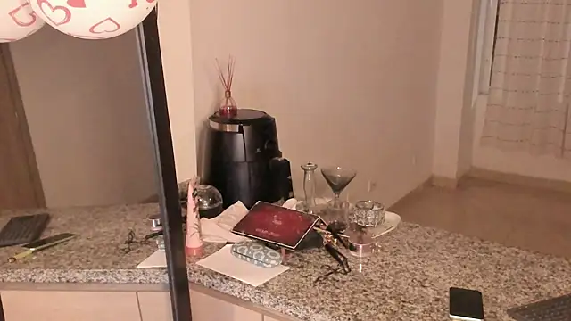 Laurenn_Sweet Show in webcam