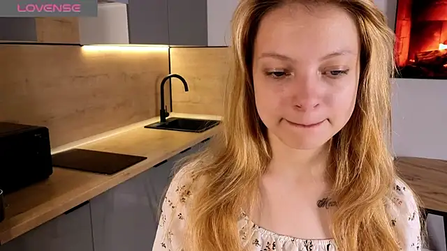 EmmaaMcDon's Live XXX Chat