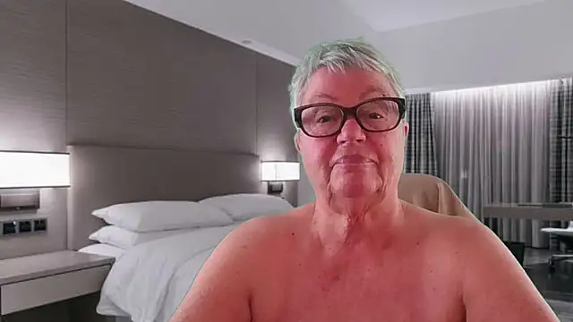 Mystery-Grandmother's Live XXX Chat