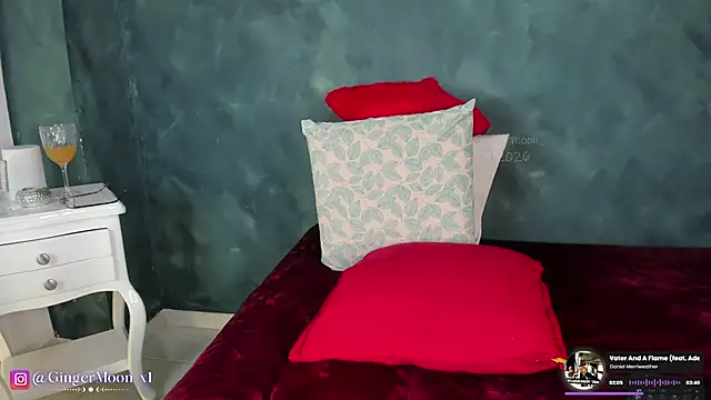 Chatroom XXX en direct de GingerMoon_
