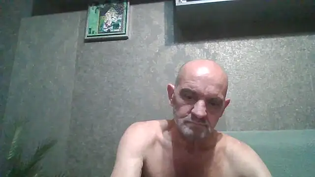 Show modela skorpibg65 na web-kameri