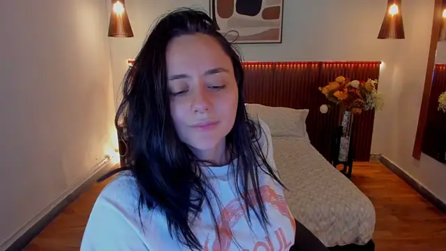 XXX chat uživo modela KatherineBond