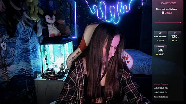 Selbi_Paine élő XXX-chatje