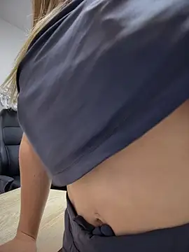 alicee16 即時 XXX 聊天