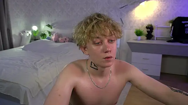 sky_dian's Webcam Show