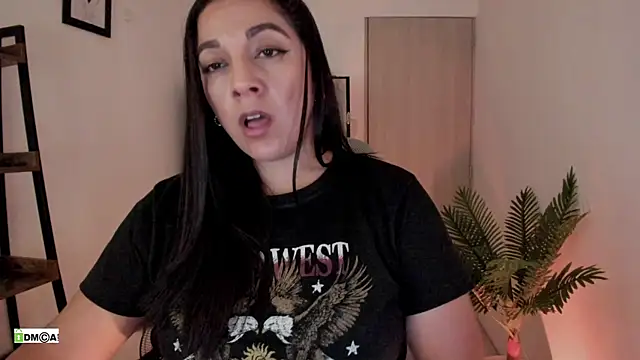 urcute_kitten Chat XXX live