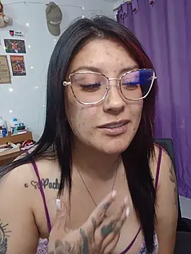DaniPoison Chat XXX live