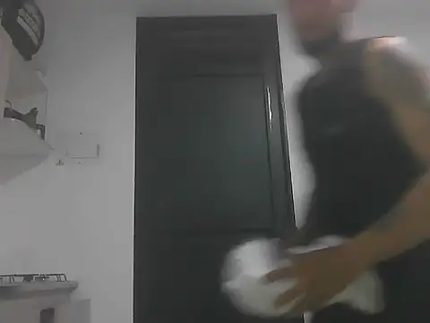 Jorme23 Show in webcam