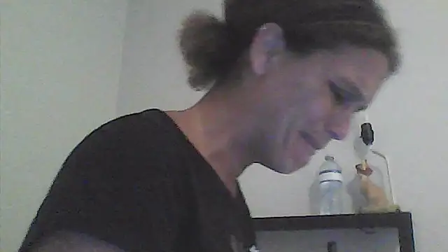 sarahkat86's Live XXX Chat