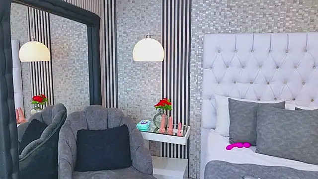 VioletSweetts' Live XXX Chat