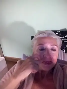 divinaerotica Live XXX-Chat