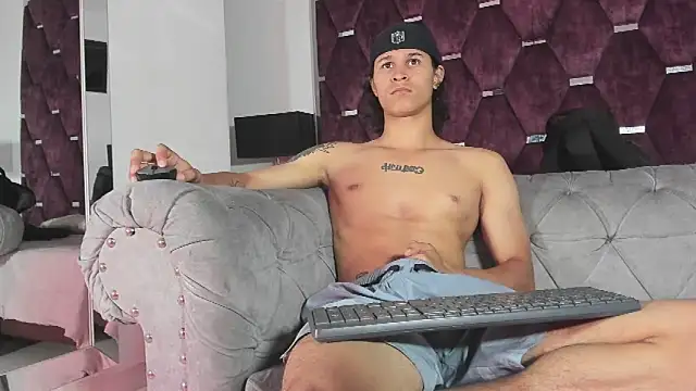 TonyBenedetti Pertunjukan Webcam