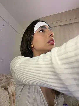 ZaraLuuv Chat XXX live