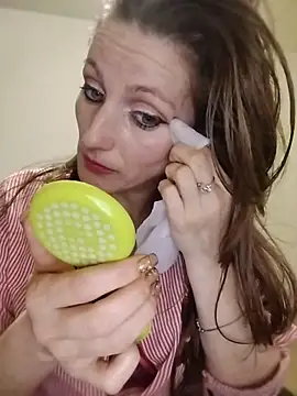 Živý XXX chat CrazyMaya39