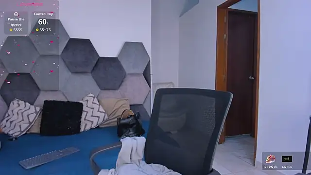 MikaelaStone – Naživo XXX chat