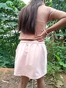 Elena_Mia Adlı Modelin Canlı XXX Sohbeti