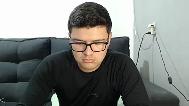 Chat XXX ao vivo de Plug_Control