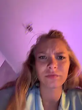 AnastasiaAniess Pertunjukan Webcam