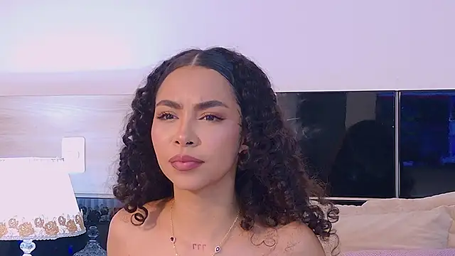 Chat +18 de TamaraMontiel ao vivo
