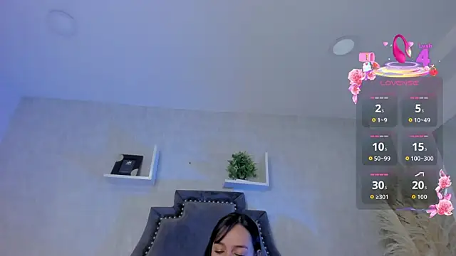 EmiliaRose_ Chat XXX in diretta