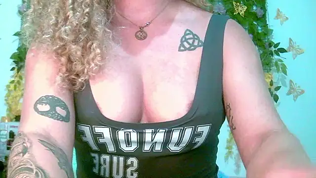 Crysrus Chat XXX live
